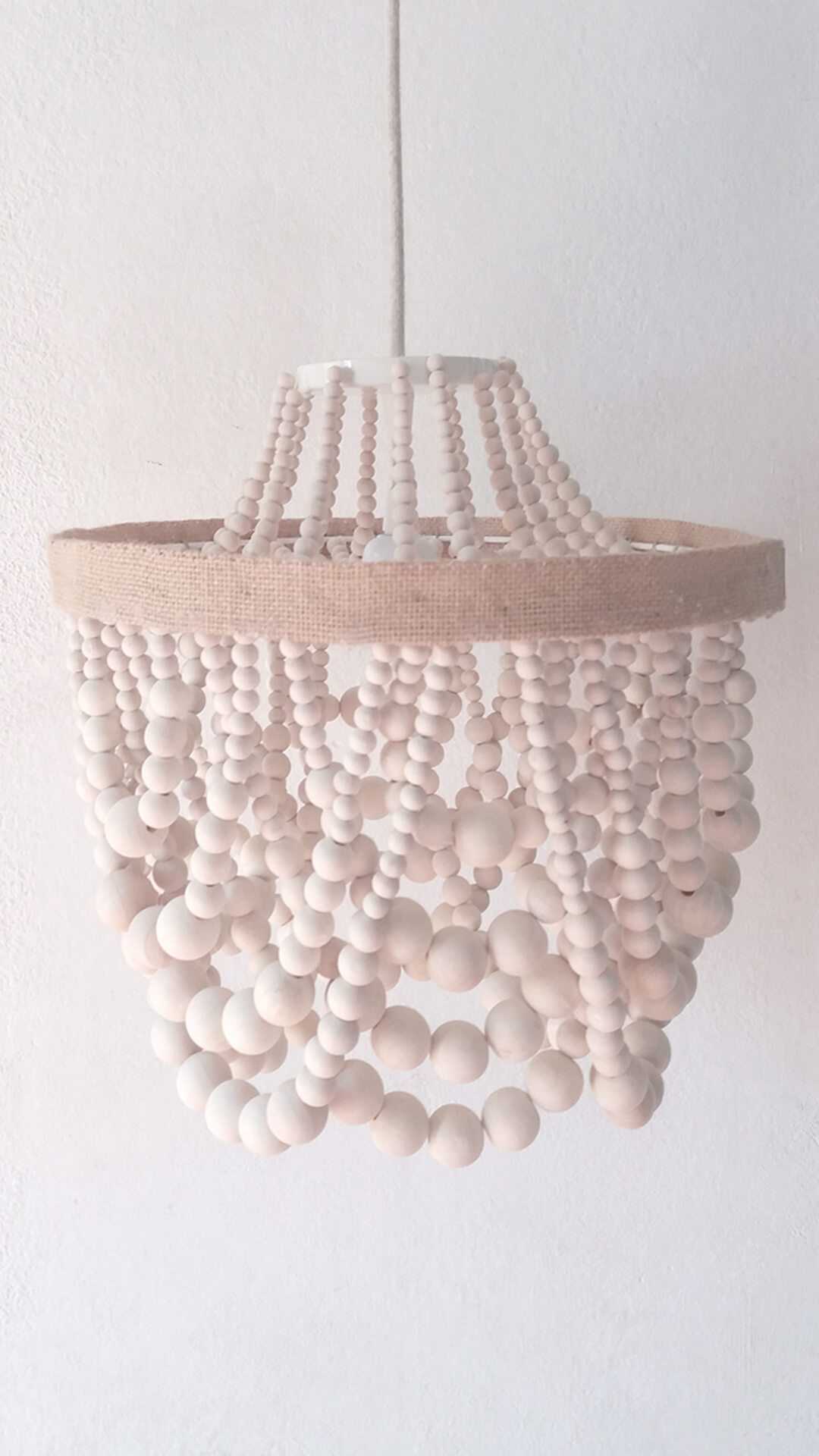 lampara esferas madera