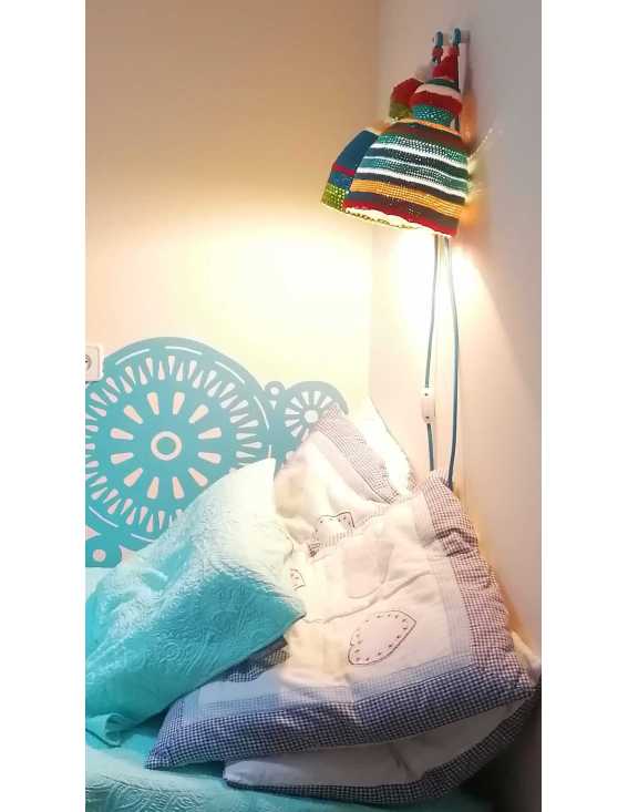 Customizable handmade knitted lamp
