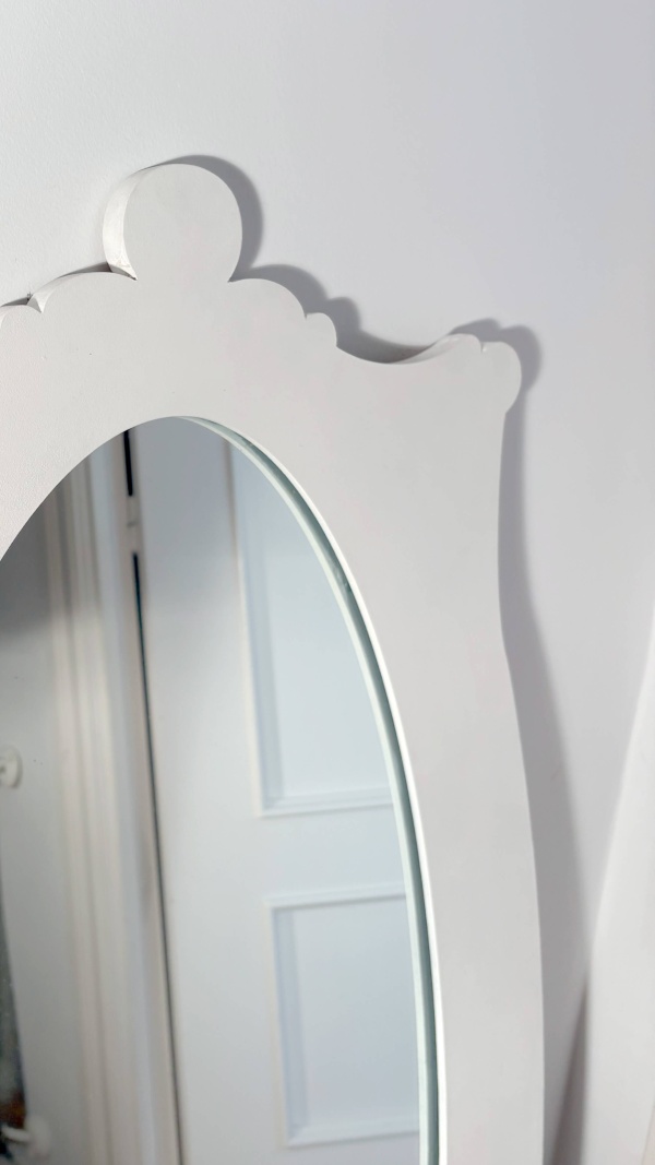 big mirror  for a bigger room impression 2