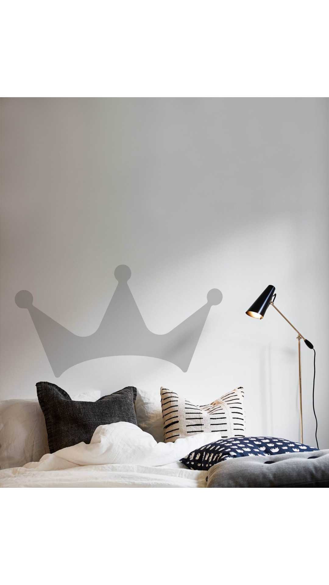 King Crown sticker small