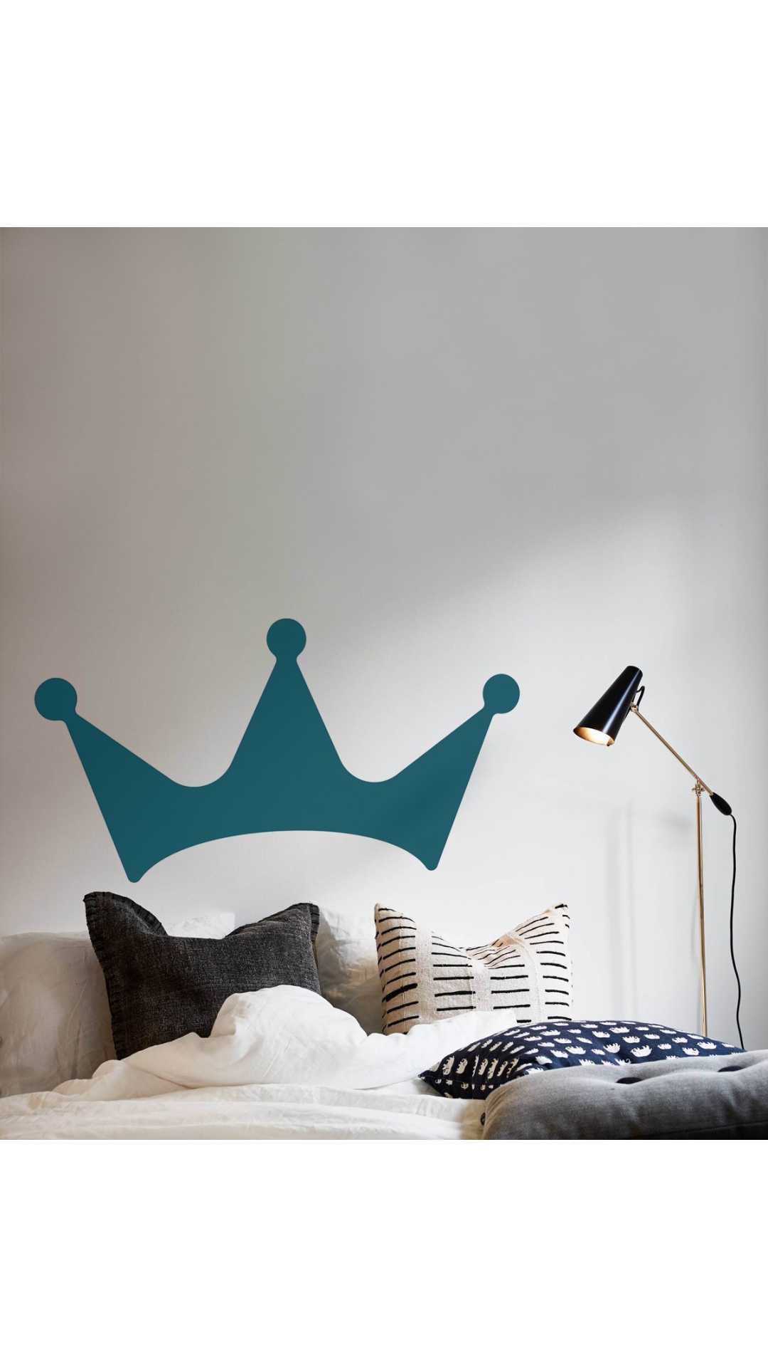 King Crown sticker small