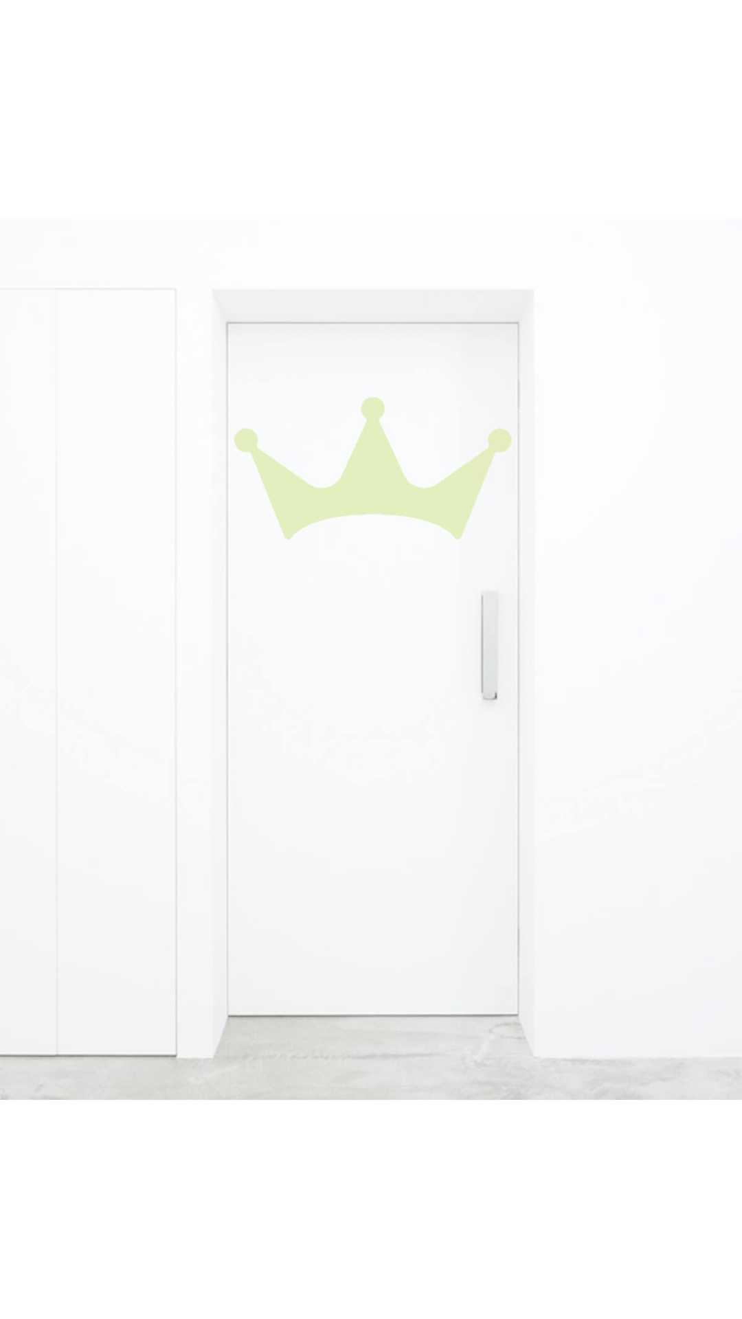 King Crown sticker small