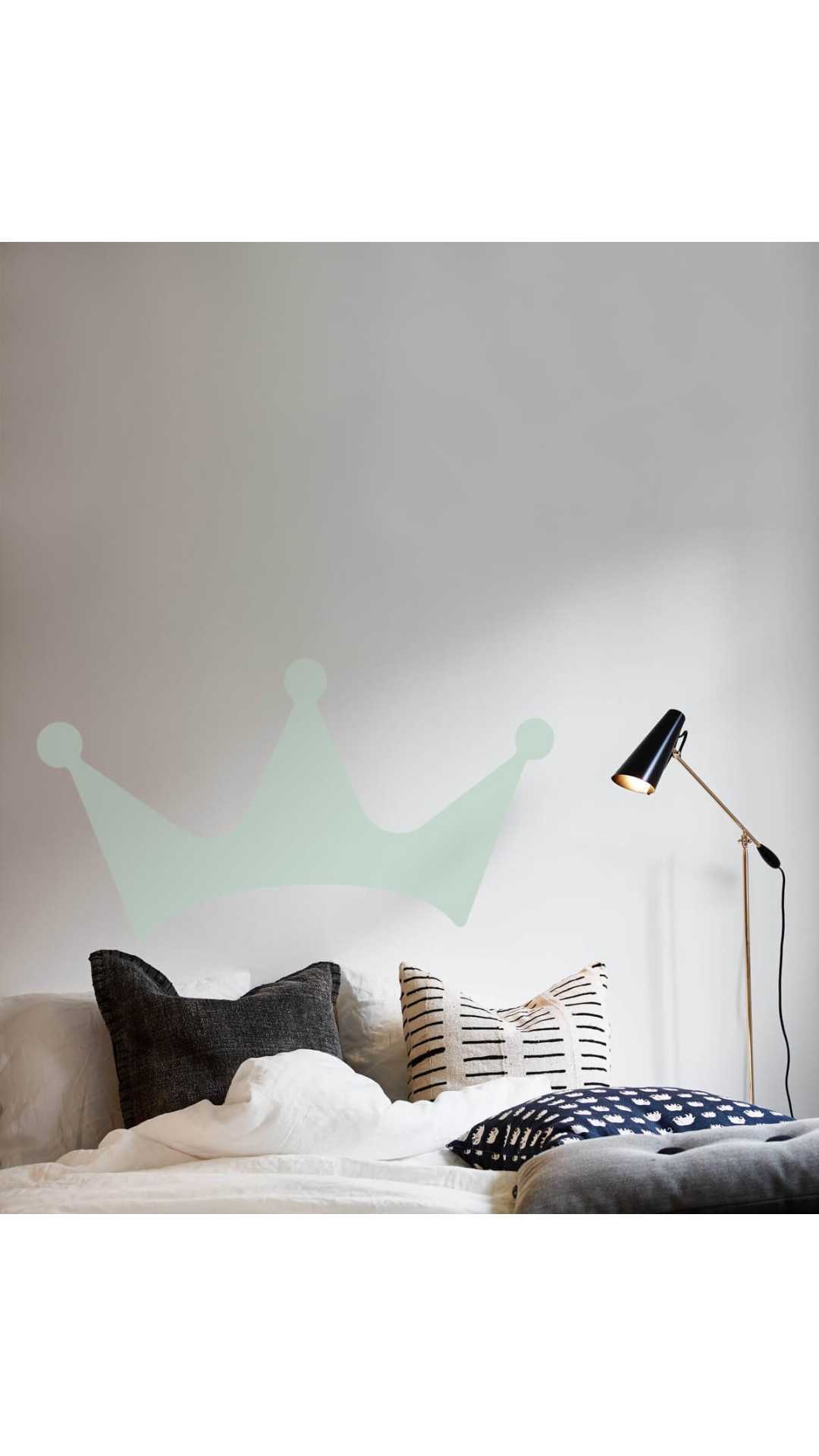 King Crown sticker small