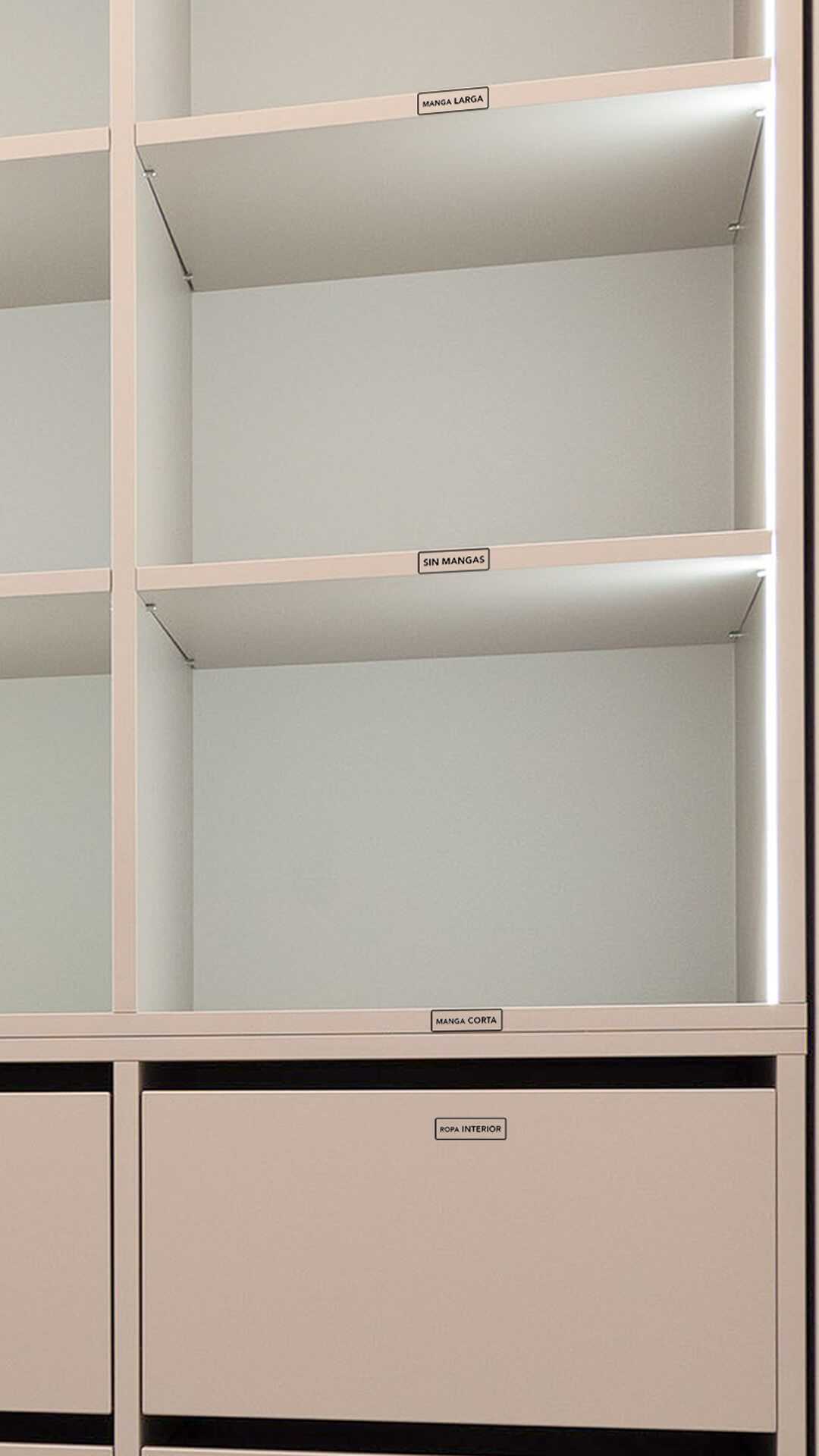 TDAH autoadhesive labels for low vision closet