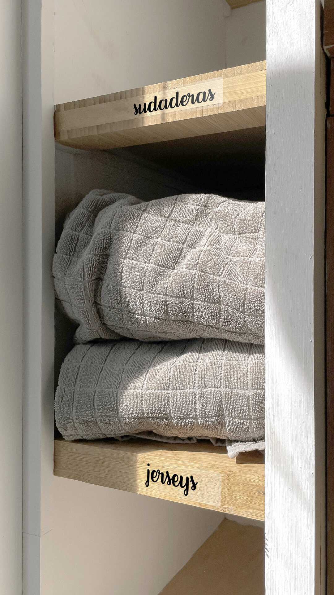 TDAH autoadhesive labels lettering closet