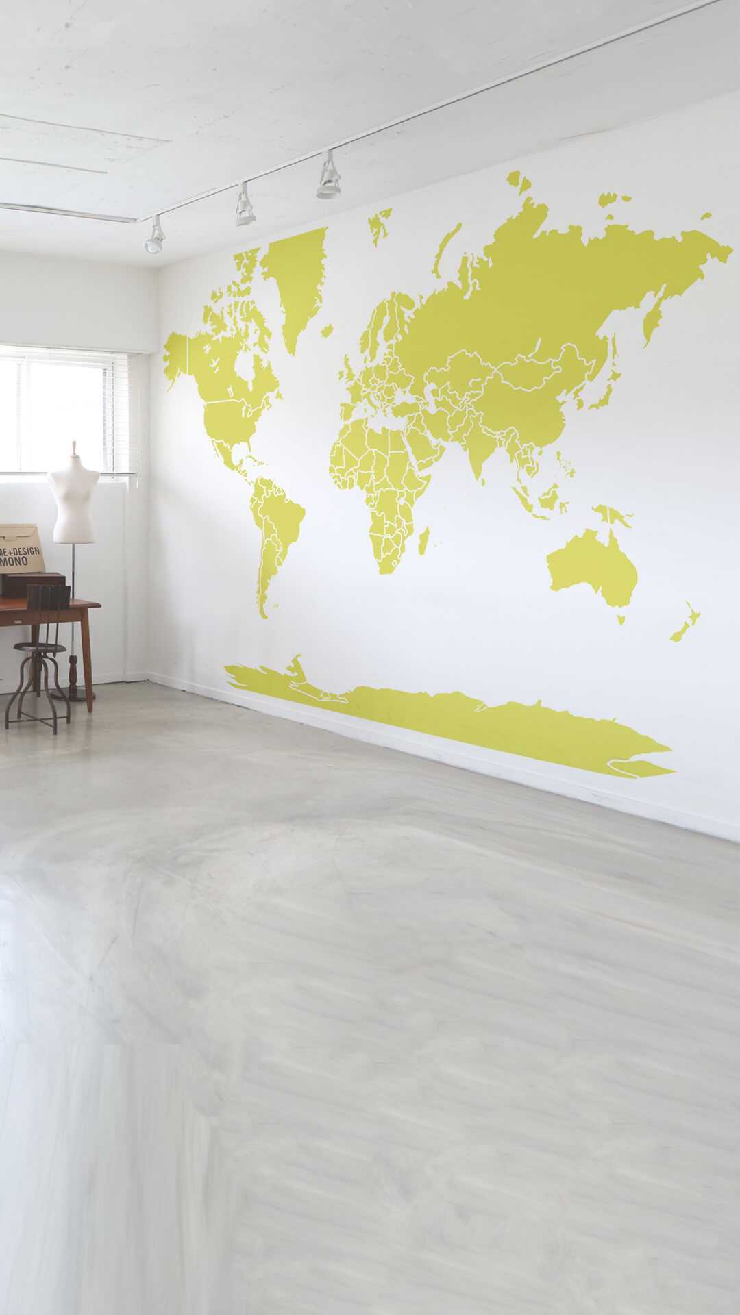 Giant world map Wallpaper