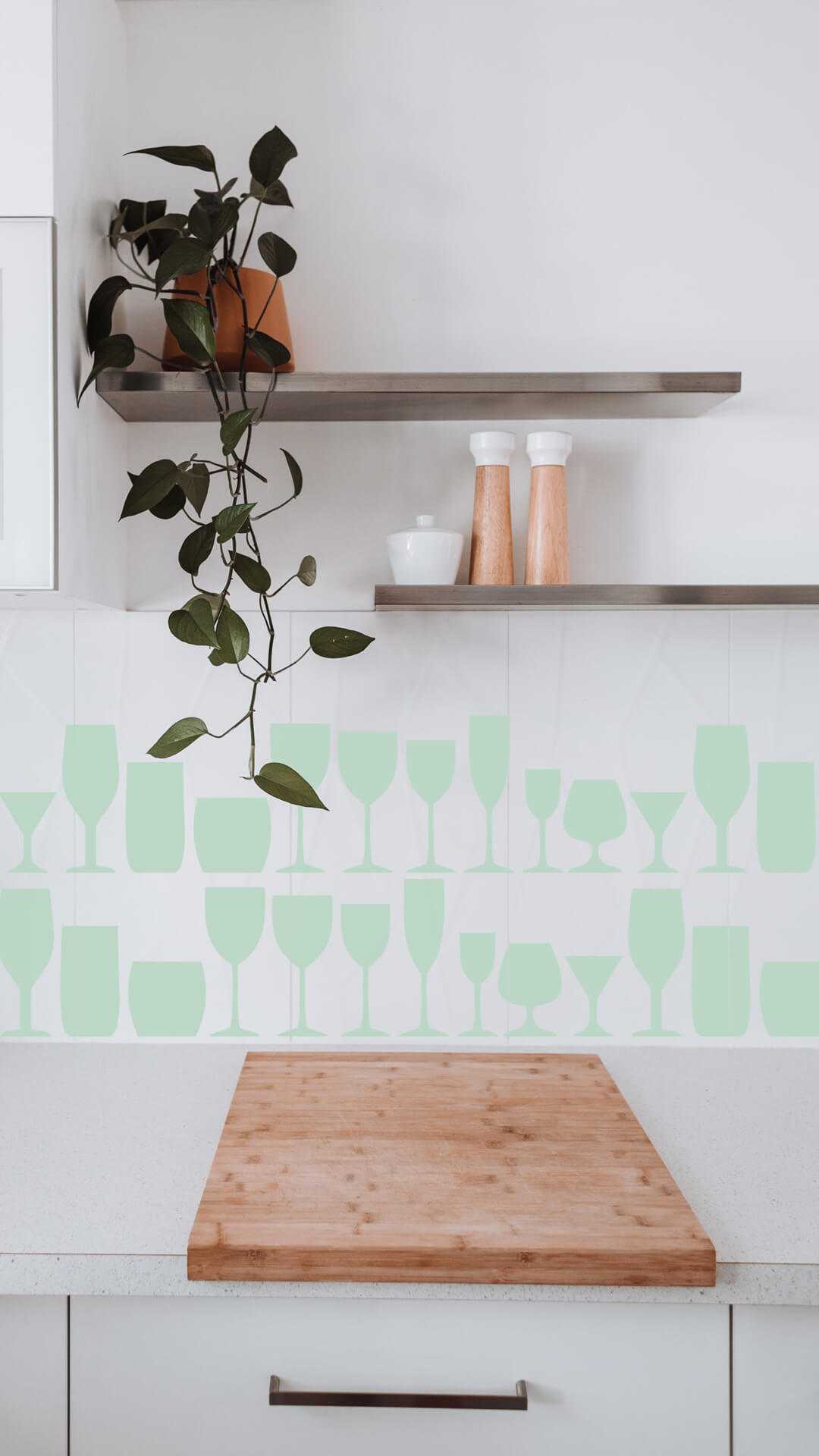 kitchen decor drinking glasses frieze