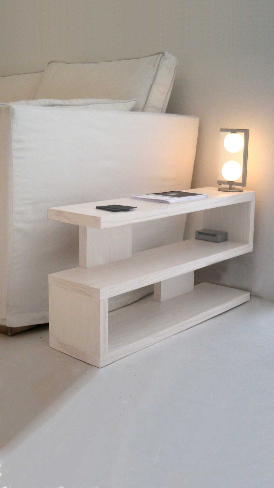 mesa auxiliar sofa moderna sencilla unica para casas pequenas