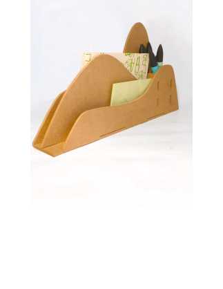 The clerk, desk organizer 2